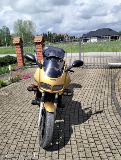 Yamaha FZS 2000