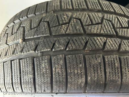 Opony zimowe Compasal WinterBlazer UHP 225/40 R18