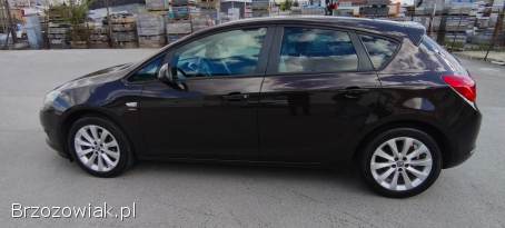 Opel Astra 2013