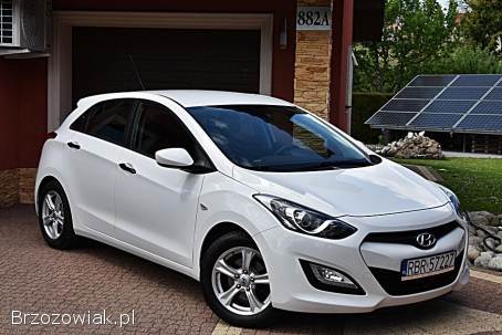 Hyundai i30 1.  4 DOHC 100KM 2014