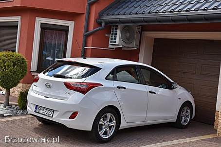 Hyundai i30 1.  4 DOHC 100KM 2014