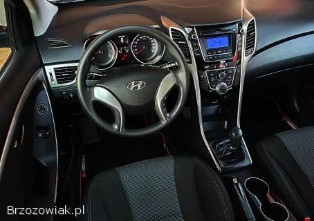 Hyundai i30 1.  4 DOHC 100KM 2014