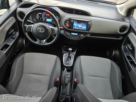 Toyota Yaris 1.  5 HYBRID autom 2016
