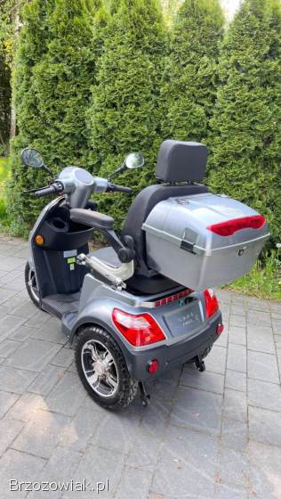 Skuter inwalidzki,  motorower elektryczny VTA VM4 NEO wraz z uchwytem na kule inw