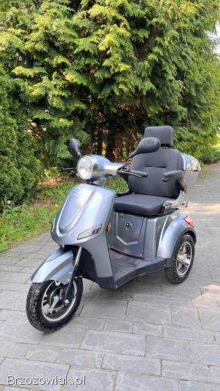 Skuter inwalidzki,  motorower elektryczny VTA VM4 NEO wraz z uchwytem na kule inw