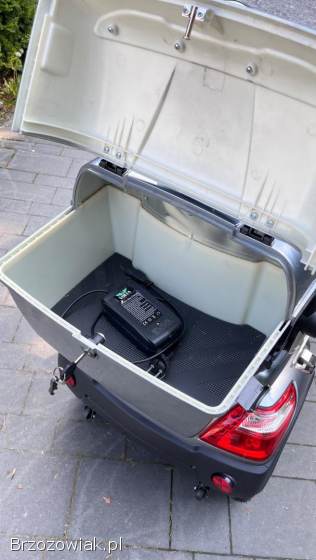 Skuter inwalidzki,  motorower elektryczny VTA VM4 NEO wraz z uchwytem na kule inw