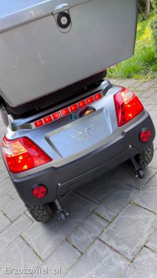 Skuter inwalidzki,  motorower elektryczny VTA VM4 NEO wraz z uchwytem na kule inw