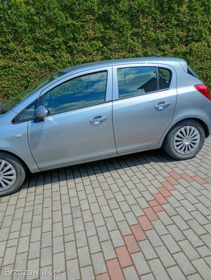 Opel Crossland X 2009
