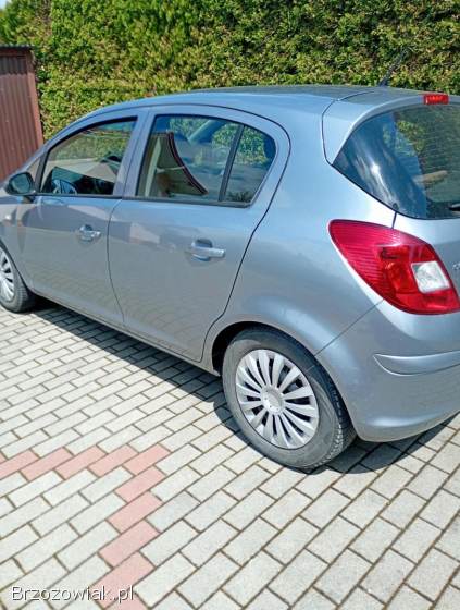 Opel Crossland X 2009