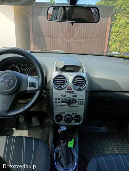 Opel Crossland X 2009