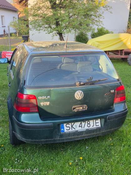 Volkswagen Golf 4 1.  6 sr 1999
