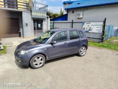 Mazda 2 2004