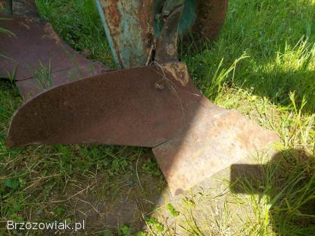 Pług 3 skibowy Unia grudziądz nowy typ