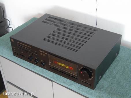 Wzmacniacz z radiem Dual CR-9065 mocny i sprawny.  DOSTAWA