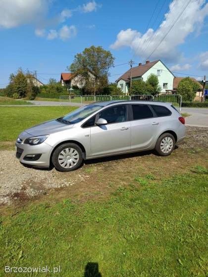 Opel Astra IV 2015