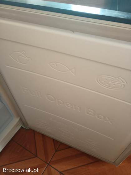 Srebrna lodówka Samsung RB29FERNDSS