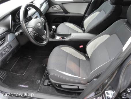 Toyota Avensis Lift  2016