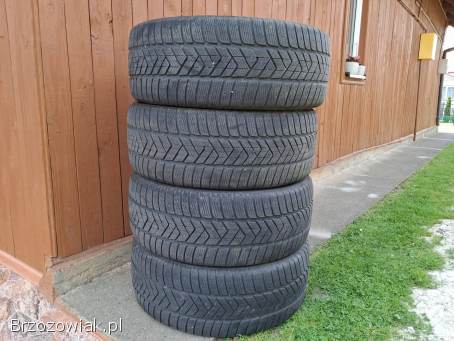 Komplet opon zimowych 2021r 255/45 R20 105V