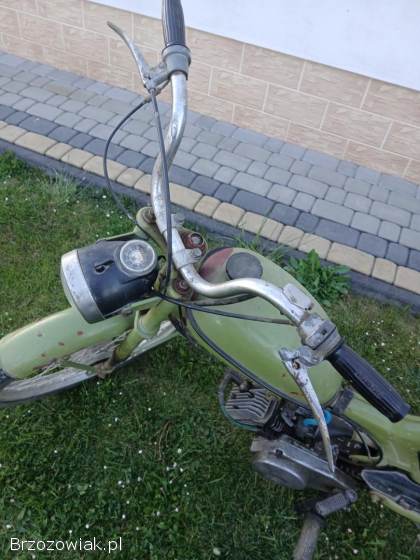 Komar 2352 1987