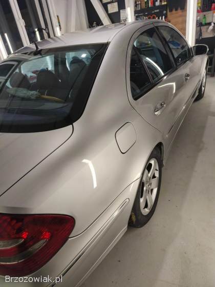 Mercedes-Benz Klasa E W211 Avangarde 2003