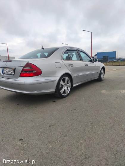 Mercedes-Benz Klasa E W211 Avangarde 2004