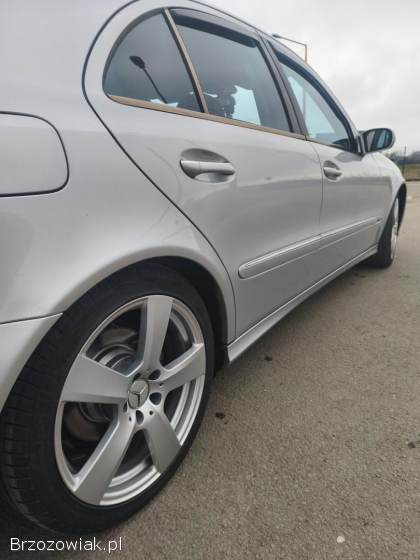 Mercedes-Benz Klasa E W211 Avangarde 2004