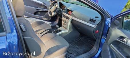 Opel Astra H GTC 2005
