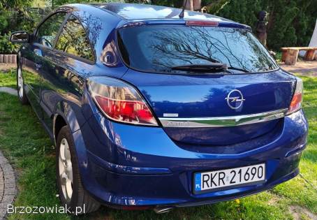 Opel Astra H GTC 2005