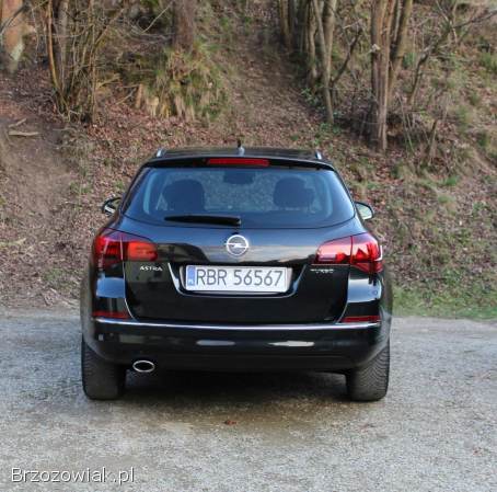 Opel Astra J Sports Tourer  2013