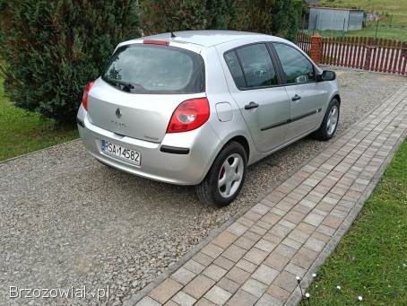 Renault Clio Hatchback  2005