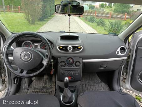 Renault Clio Hatchback  2005