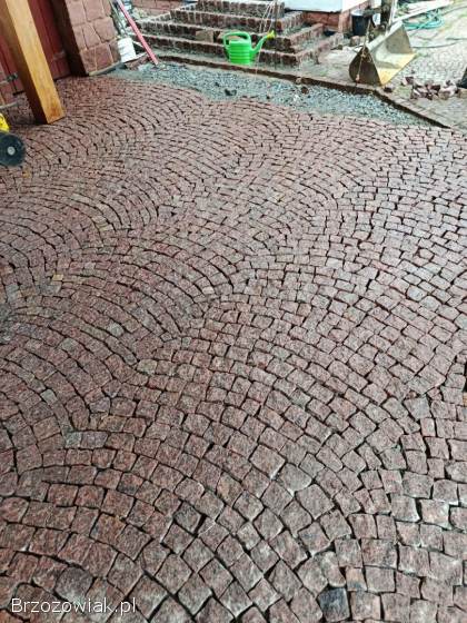 Układanie kamienia naturalnego