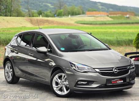 Opel Astra 1.  4turbo Dynamic 2018
