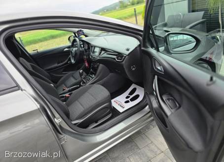 Opel Astra 1.  4turbo Dynamic 2018