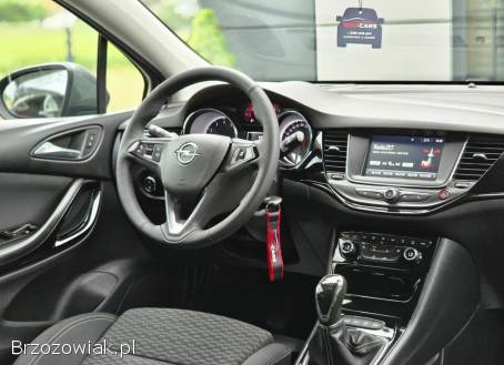 Opel Astra 1.  4turbo Dynamic 2018
