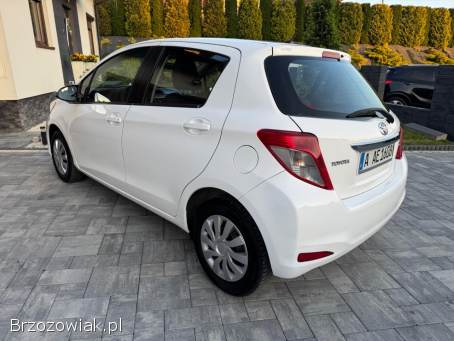Toyota Yaris 5-Drzwi Benzyna  2013