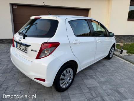 Toyota Yaris 5-Drzwi Benzyna  2013