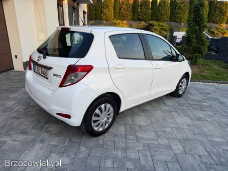 Toyota Yaris 5-Drzwi Benzyna  2013