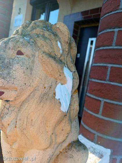 Stylowa Figura Ogrodowa LEW 40 cm Biały klasyk