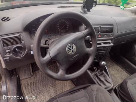 Volkswagen Golf 5 drzwi 1999