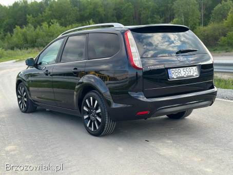 Ford Focus 1,  6 16v Benzyna  2009