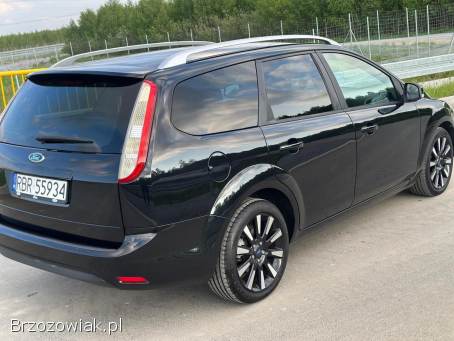 Ford Focus 1,  6 16v Benzyna  2009