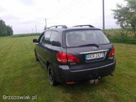 Toyota Avensis Verso 2002