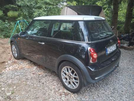 Mini Cooper R50 2004