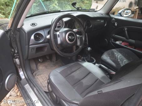 Mini Cooper R50 2004