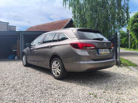 Opel Astra 2016
