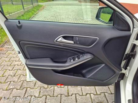 Mercedes-Benz GLA Benzyna 1.  6 2014