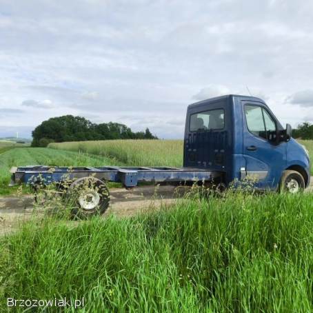 Renault Master 2.  3 125KM