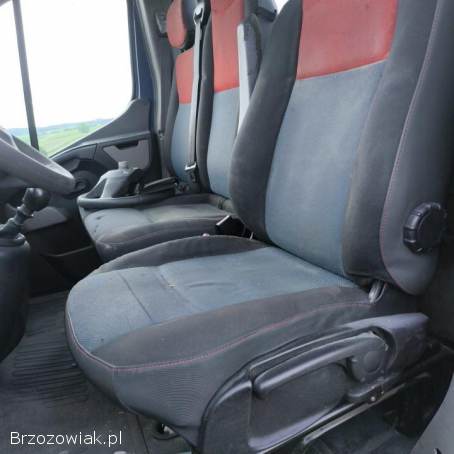 Renault Master 2.  3 125KM