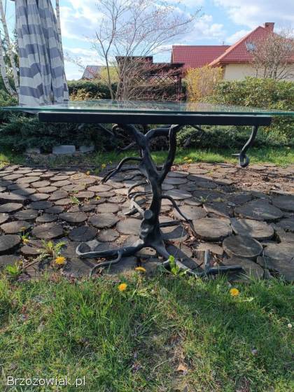 Kuty stół kowalstwo artystyczne